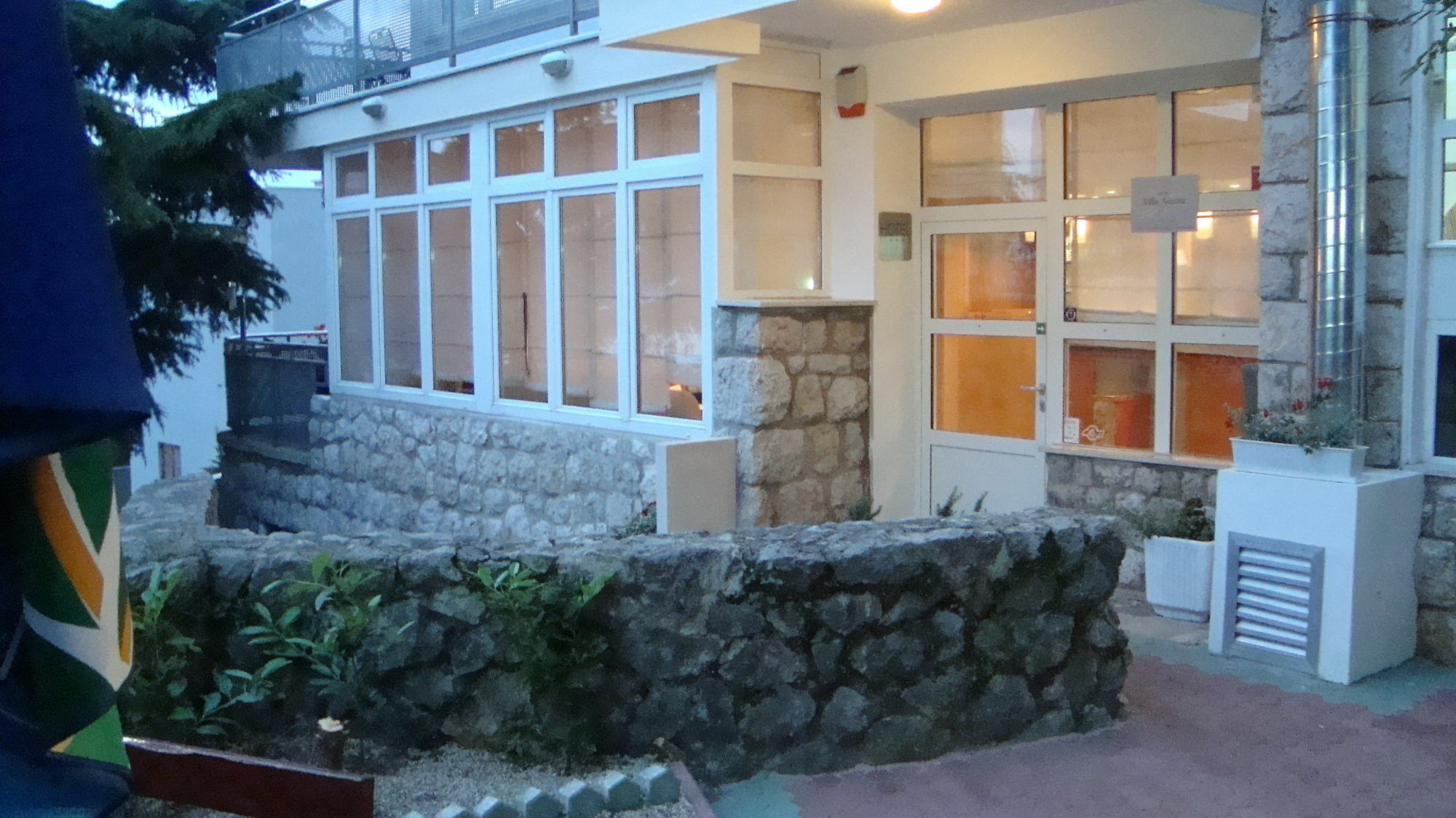 Villa Aurora 茨里克韦尼察 外观 照片